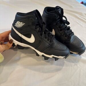 Youth Jordan Mid baseball cleats